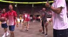 Thierry Henry v Aaron Ramsey in epic basketball shoot-out
