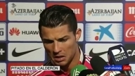 Cristiano Ronaldo se enfada con un periodista tras la goleada del Atlético 4-0 al Real Madrid | 2015
