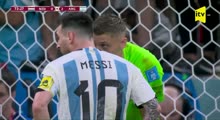 Niderland - Argentina 0:2 - Lionel Messi 11 metrlik cərimə zərbəsindən qol vurdu