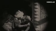 ilk öpüşmə səhnəsi - Qız Qalası (1923)