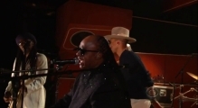Daft Punk, Pharrell Williams & Stevie Wonder - Get Lucky performance at The Grammy's 2014 HD